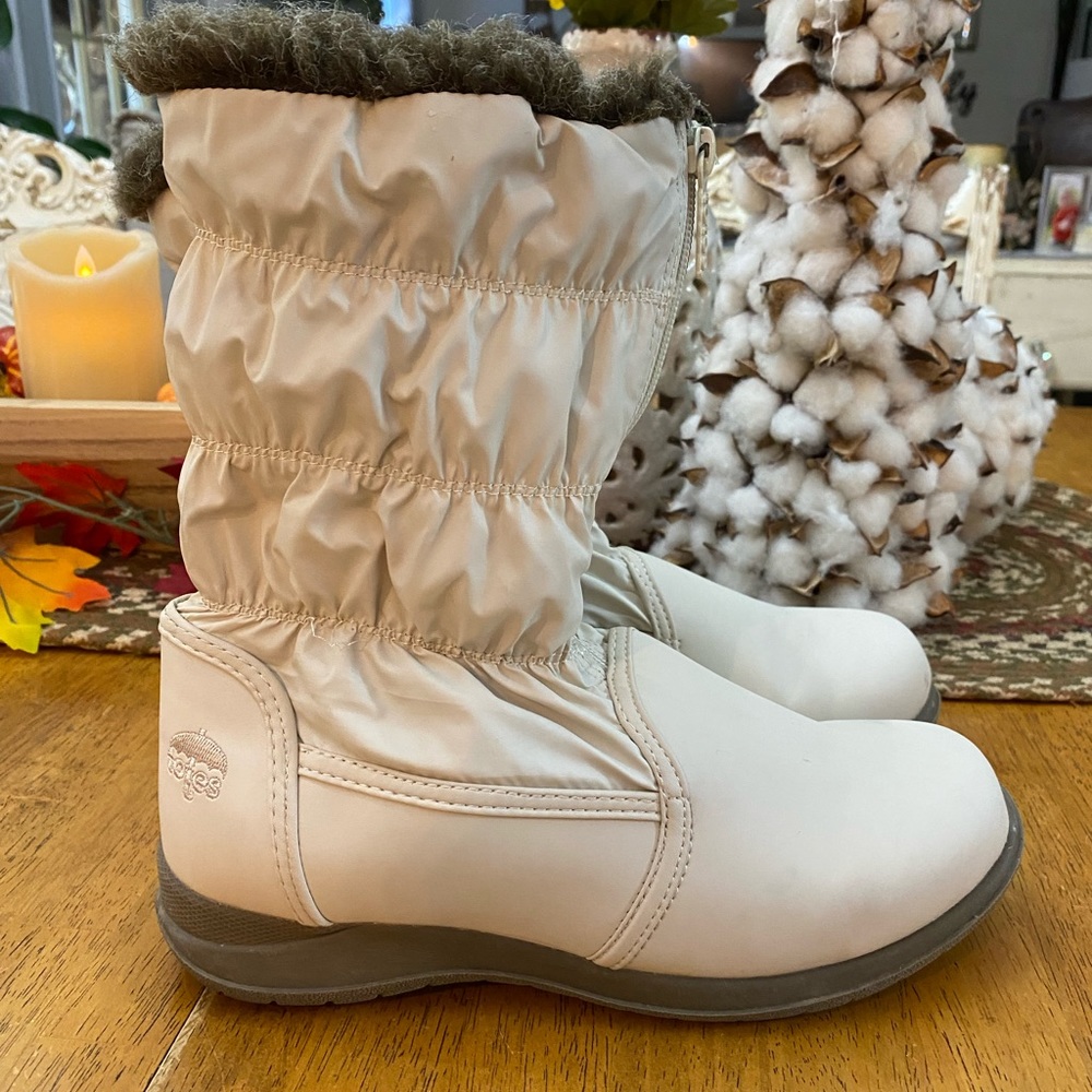 Totes Boots - image 2